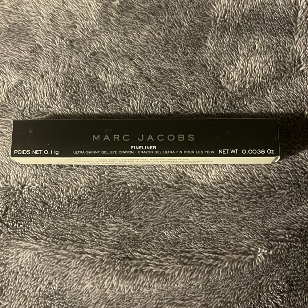 Marc Jacobs 42 Blacquer Fineliner - Picture 4 of 5